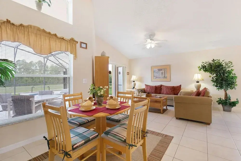 Waterside Villa - Family 4 bed Emerald Island Resort pool home thats close to Disney World