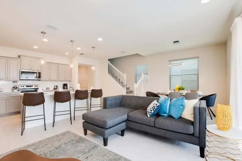 Beautiful 5 Bed Pool Home At Resort- No Resort Fee 5 Bedroom Townhouse