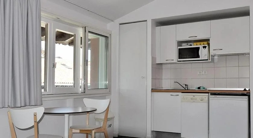 Temporesidence Chateauneuf