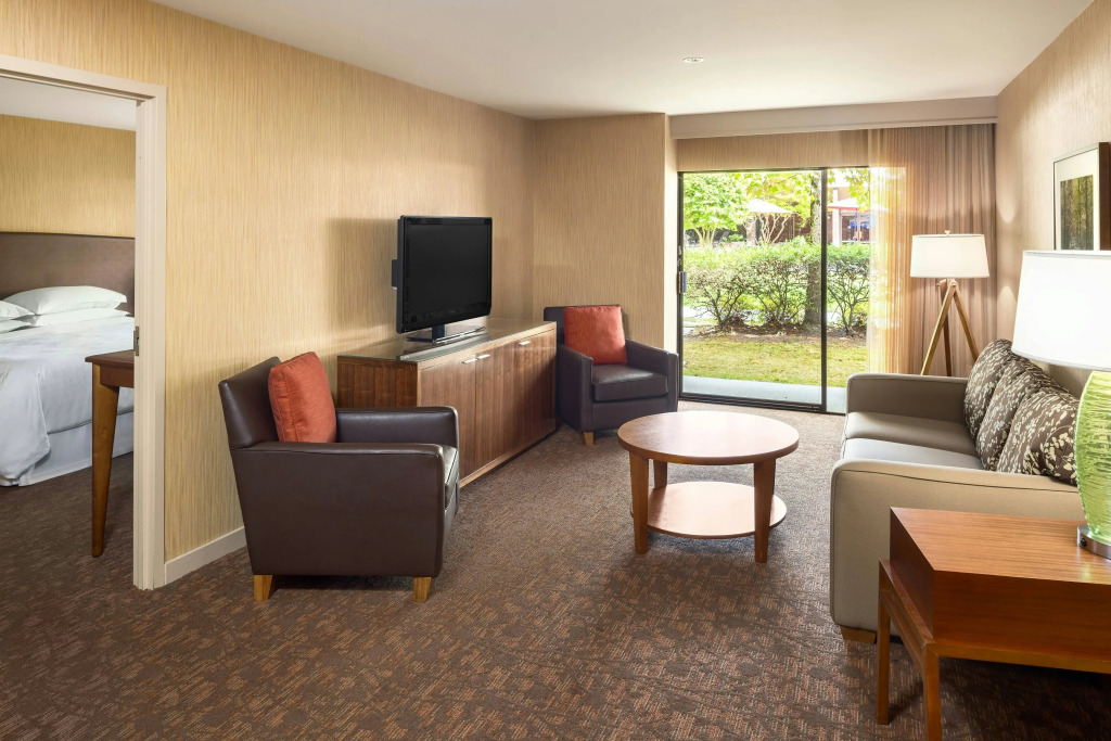 Sheraton Vancouver Airport Hotel