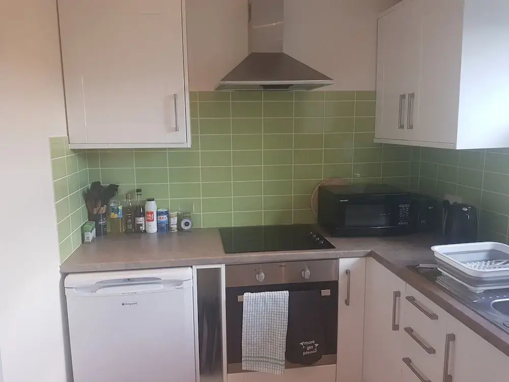 Lovely Large Garden Flat