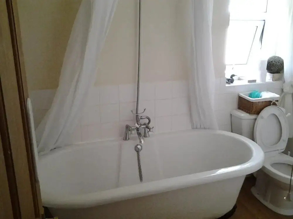 No. 9 Guest House
