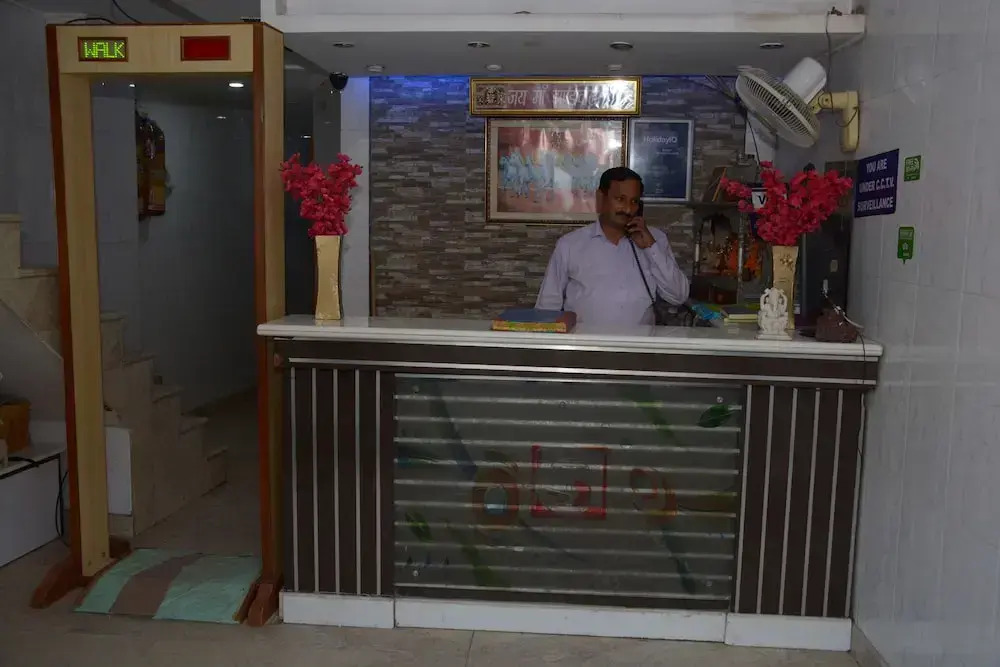 Sidhartha Tourist Lodge