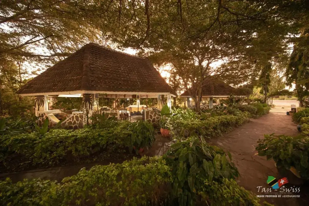 Tan-Swiss Lodge