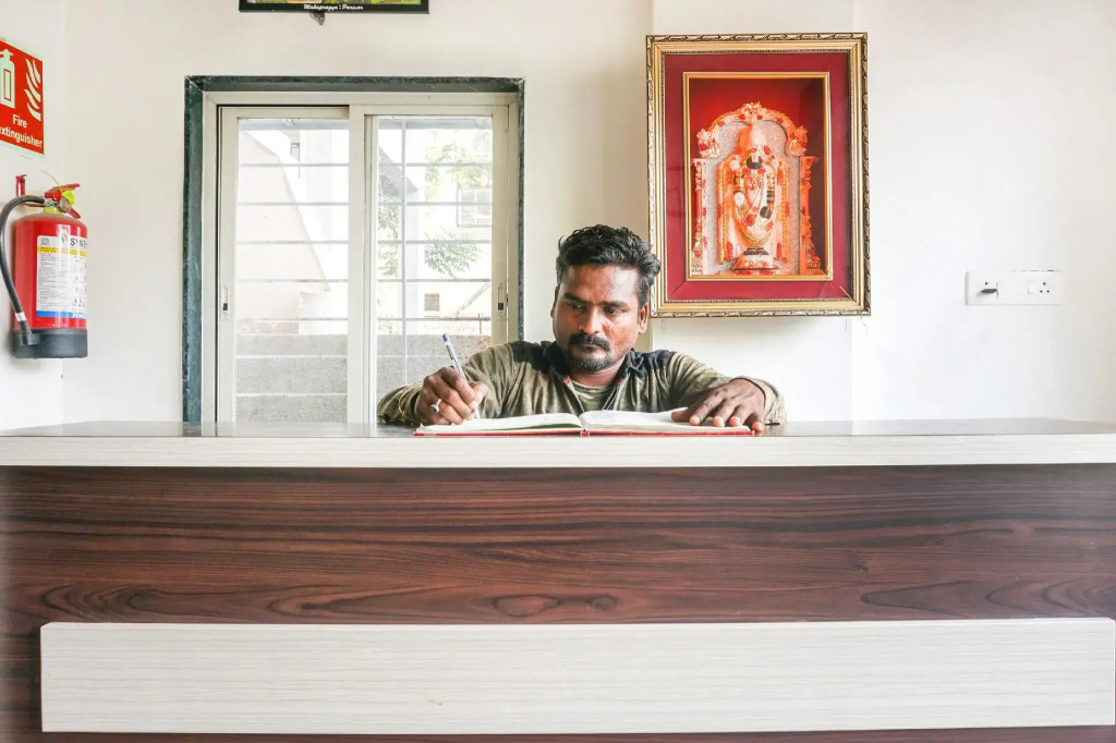 The Guest House by OYO Rooms