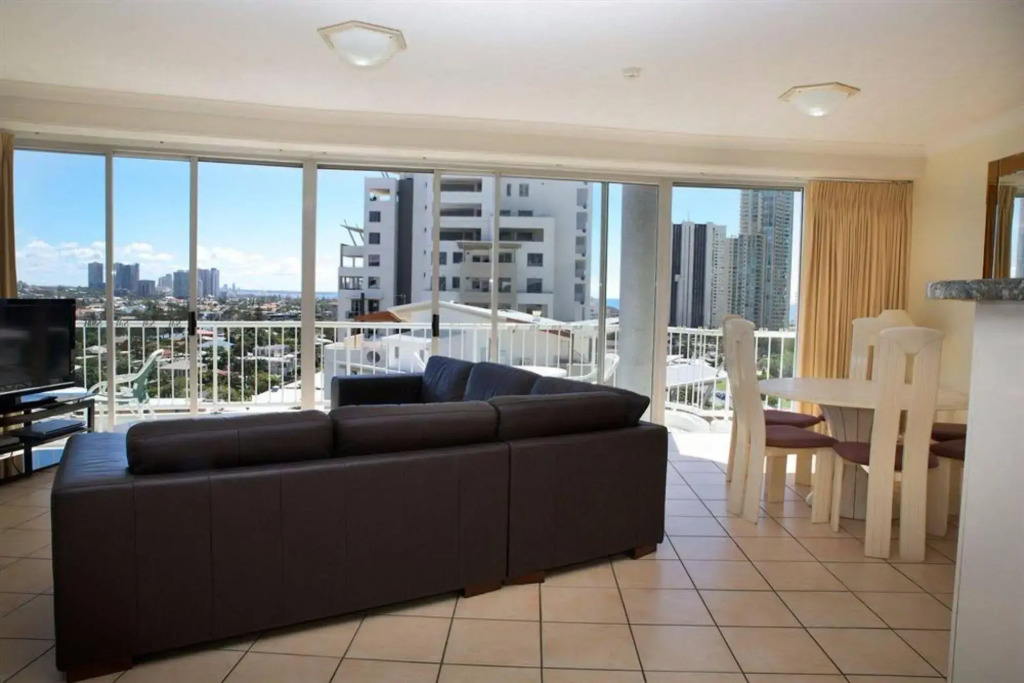 Surfers Mayfair Apartments