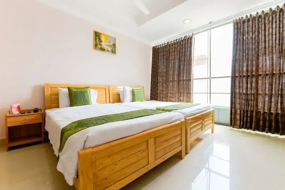 OYO 11404 Hotel Tri Star Regency