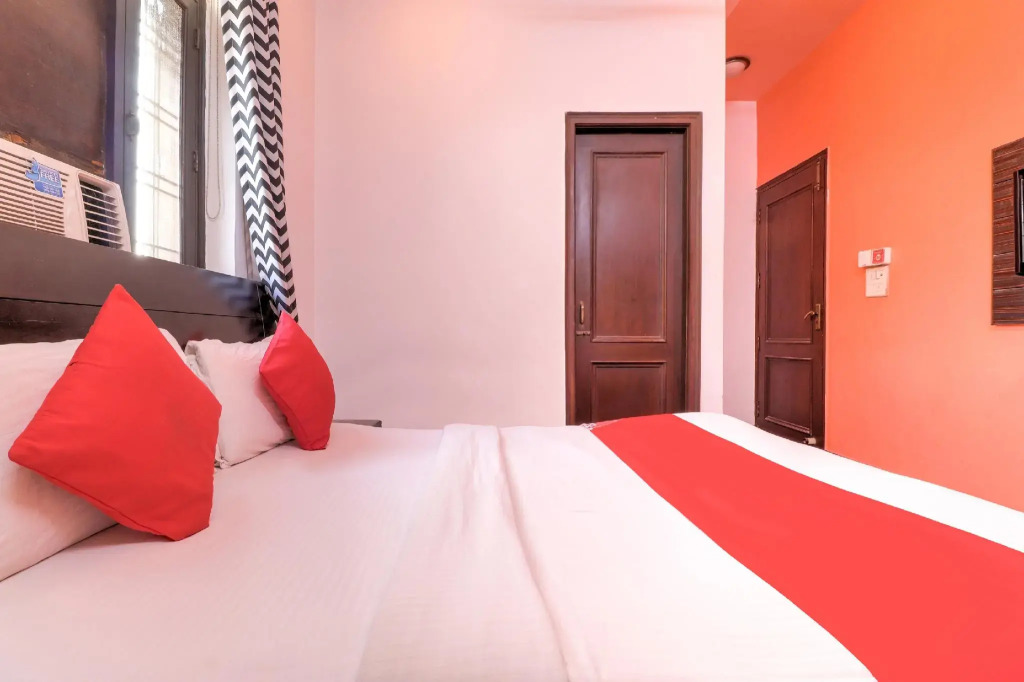 OYO 72474 Delhi Heightz Home Stay