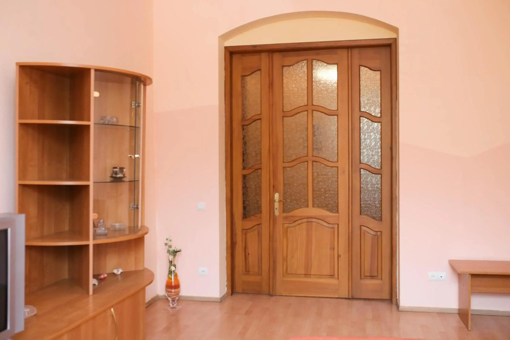 Apartment near St. Elizabeth Church