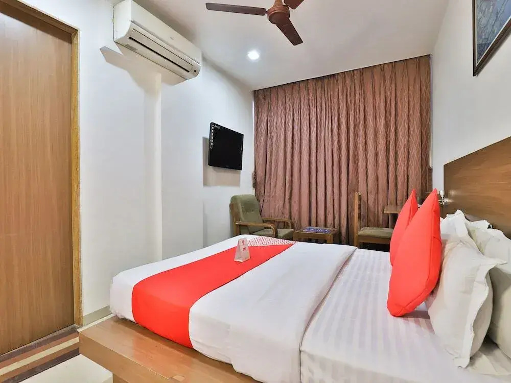 OYO 14115 Home Peaceful 2BHK Socorro Goa