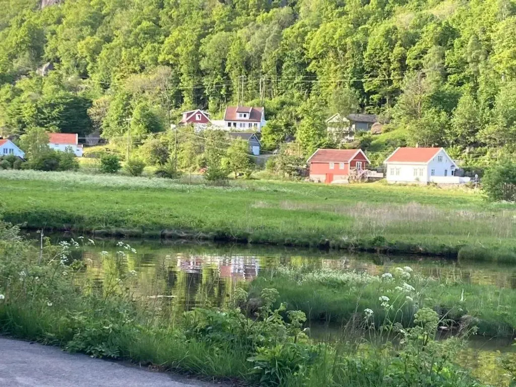 Anneks i naturskjønne Gitlevåg