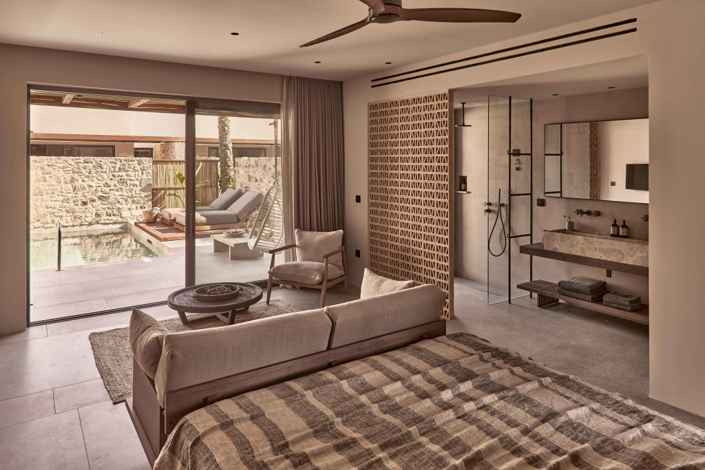 Theros All Suite Hotel