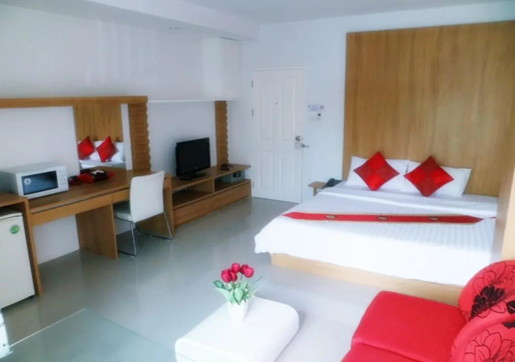 Riski Residence Ngamwongwan Soi 8