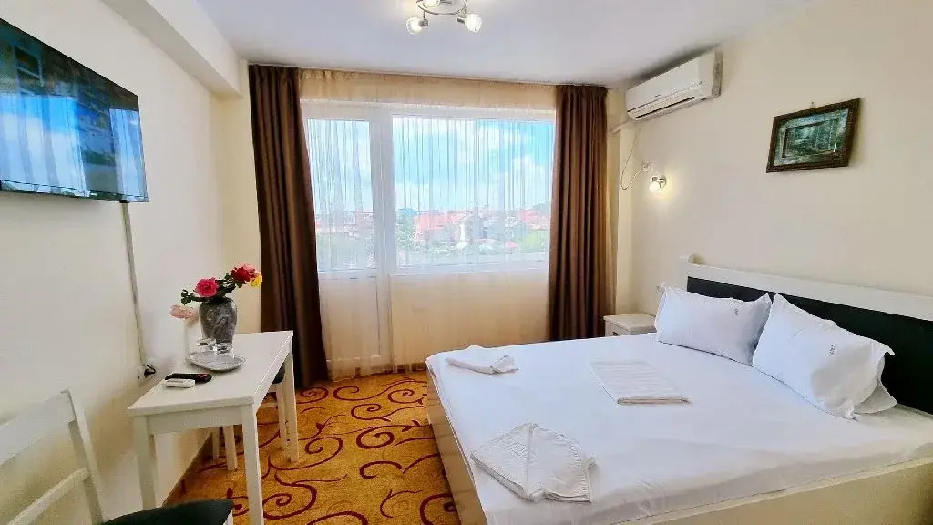 Hotel Impact