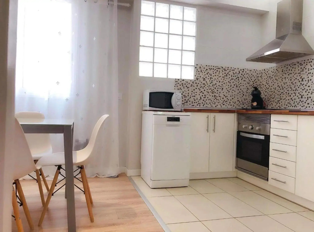 Beautiful 3 Bed Apartment in Los Cristianos Cactus