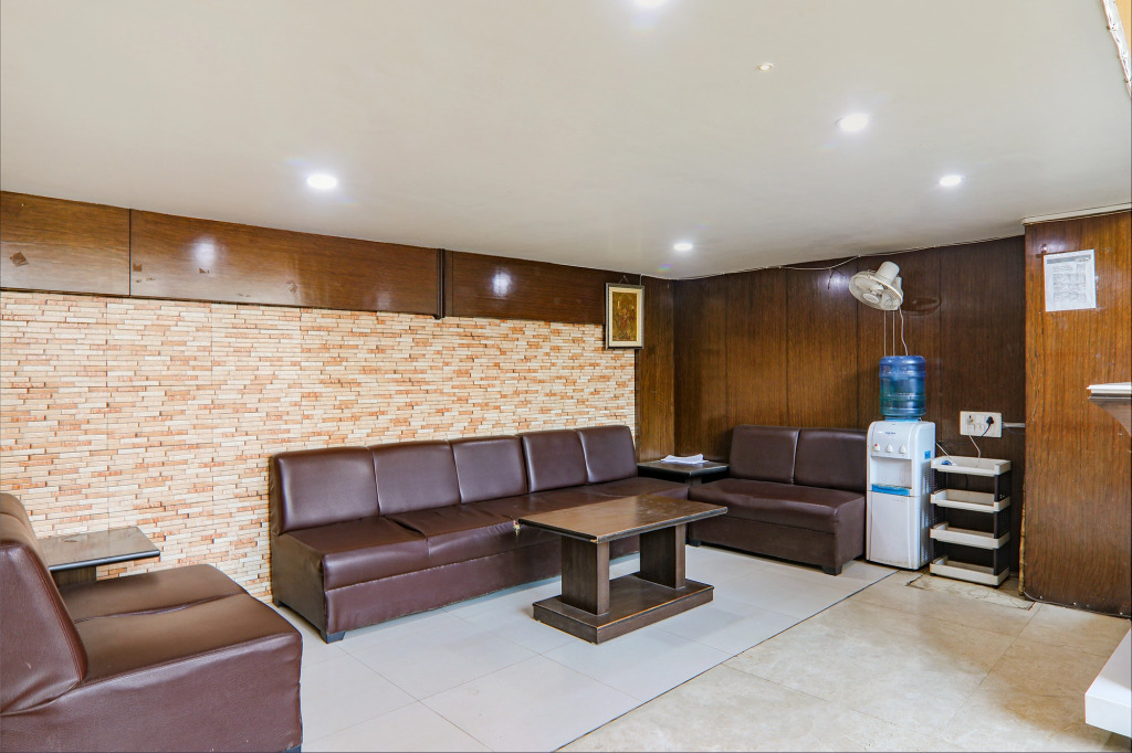 FabHotel MJ International