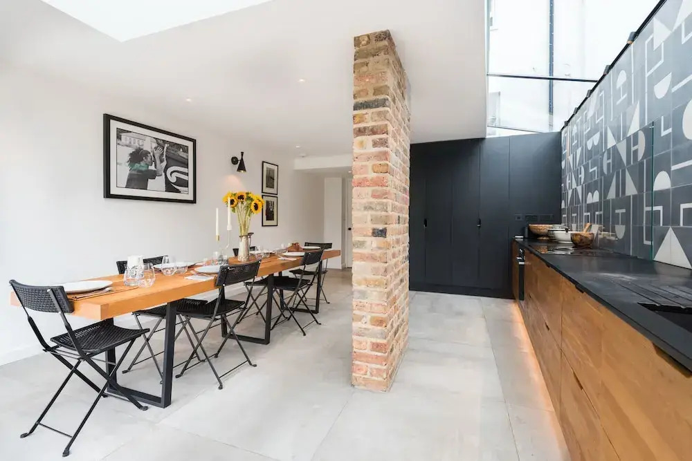 Beautiful Chiswick Home With Garden