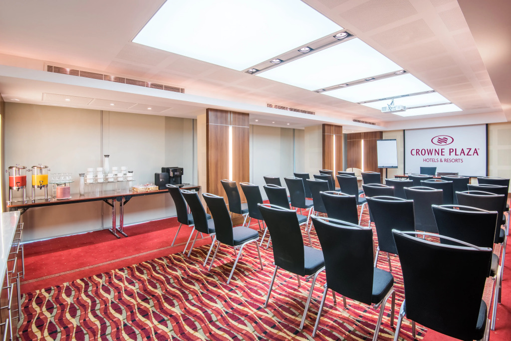 Crowne Plaza Kuwait Al Thuraya City by IHG