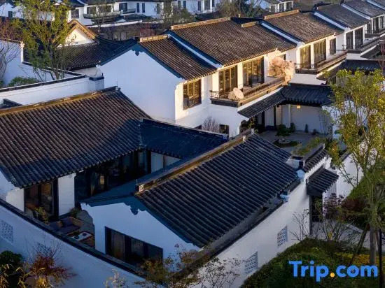 Yunshan Courtyard House