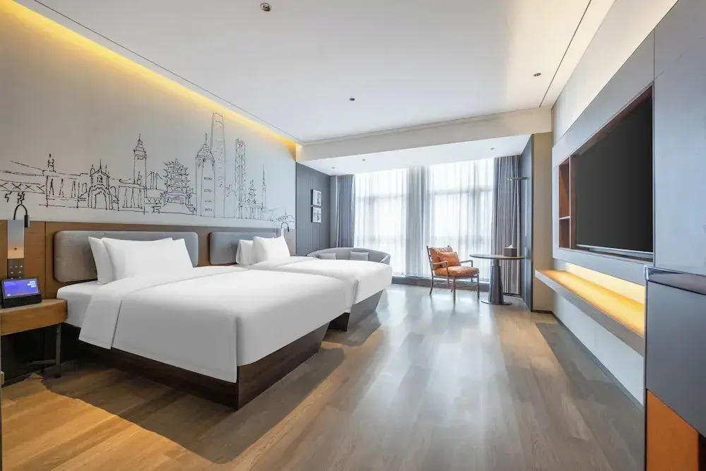 CNHOL International Hotel (Wuhan Jiefang Avenue Zongguan Metro Station Branch)