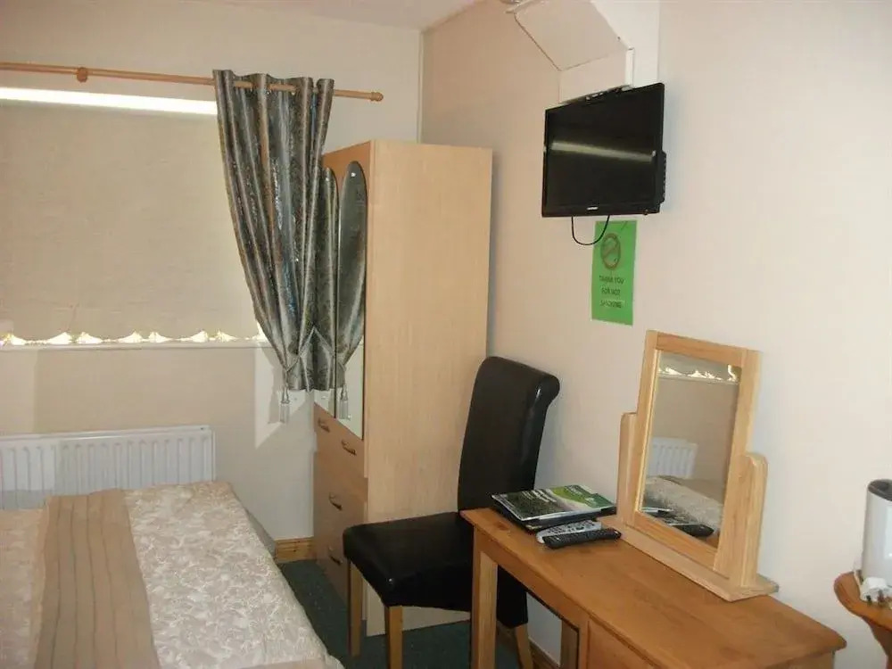 Aaron Vale B&B