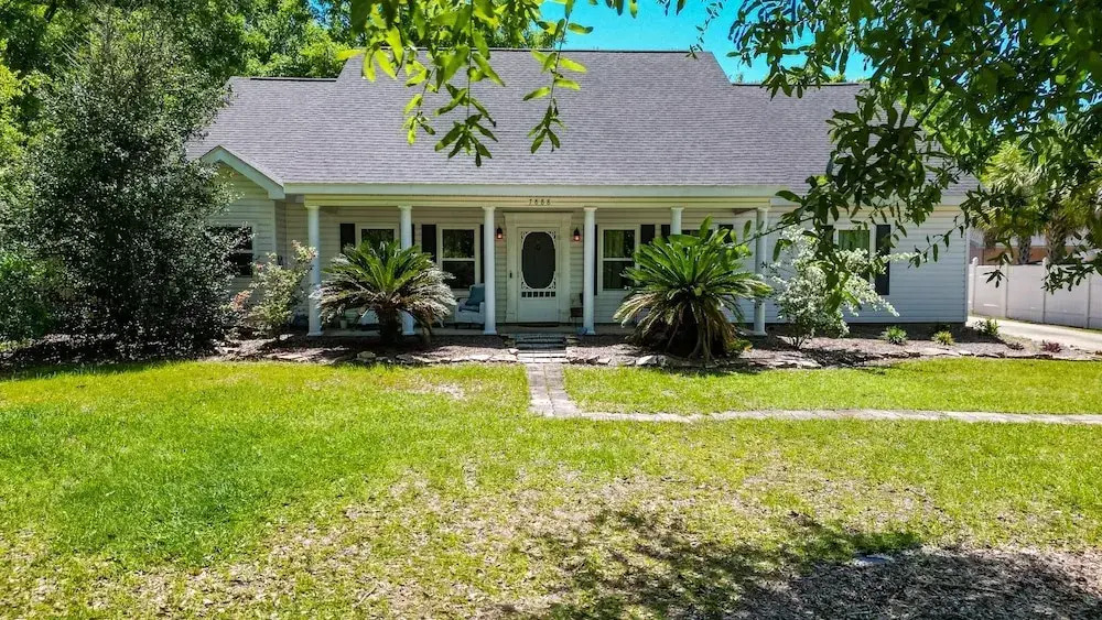 Southern Charm by Southern Vacation Rentals