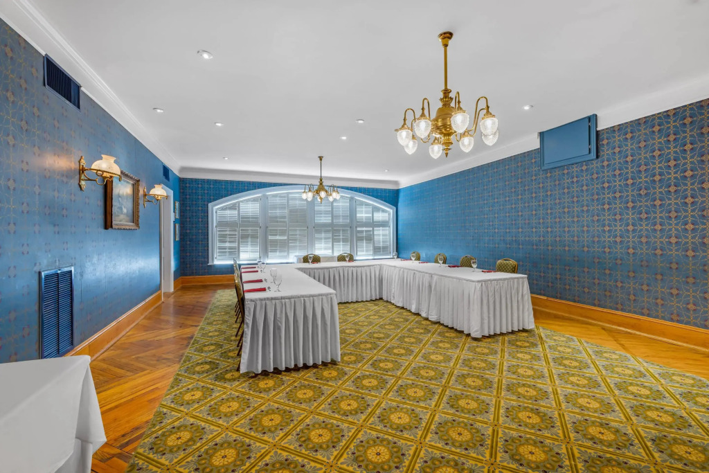 Windsor Hotel, an Ascend Collection Hotel