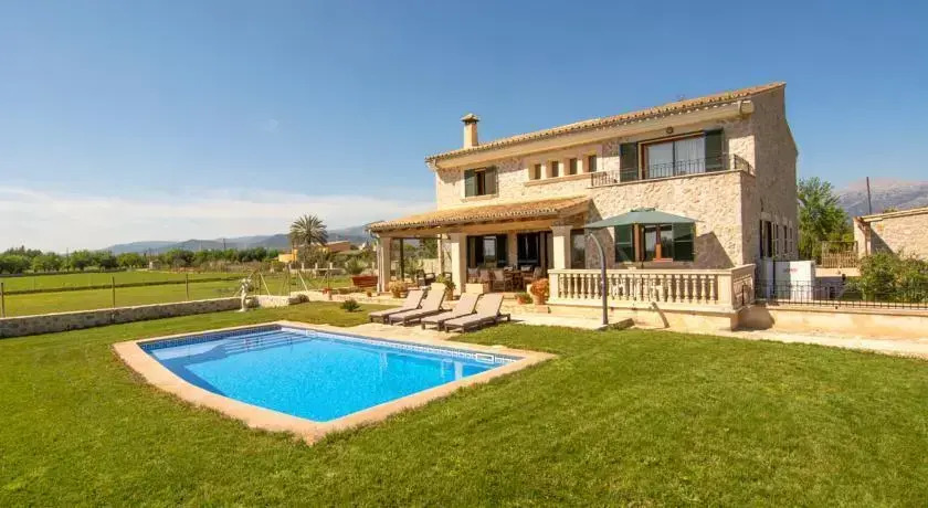 Holiday in Mallorca Family Finca with Pool