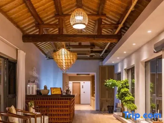 Zhenshun Yunfang Tangquan Art Hotel