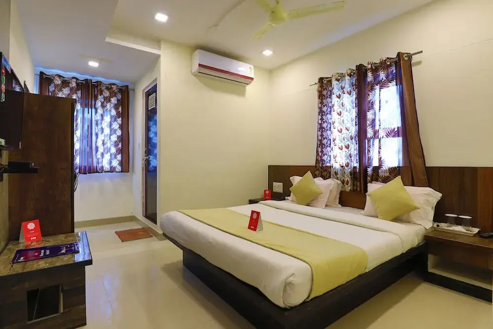 OYO 9591 Hotel Neel Kamal