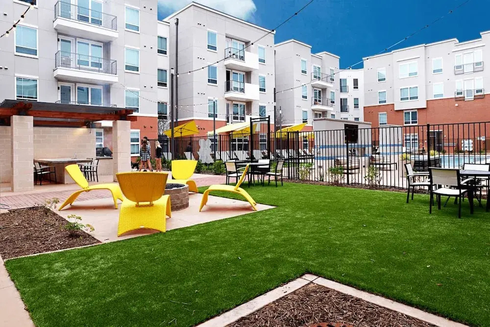 Landing Apartments Downtown Arlington