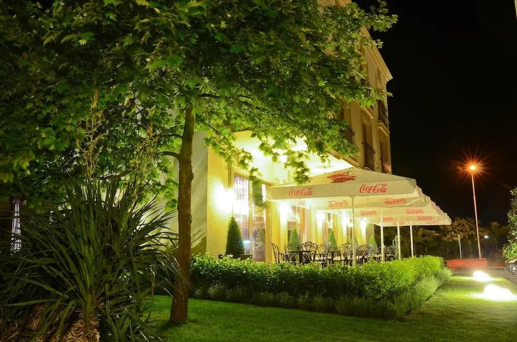 Parish Hotel