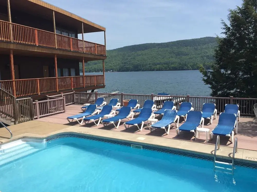 Lake Crest Inn