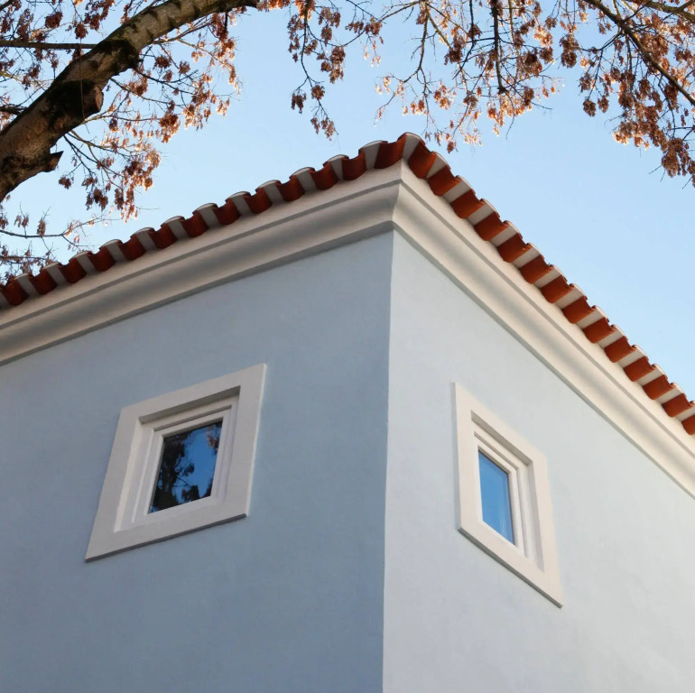 Alfama Yellow House