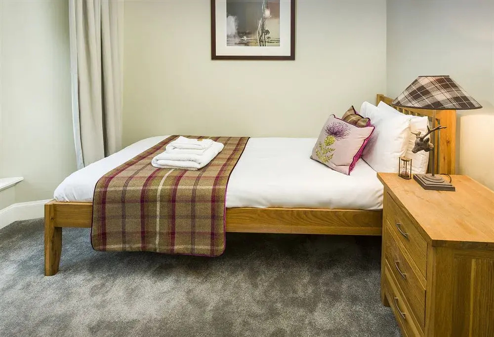 Nicolson Apartments