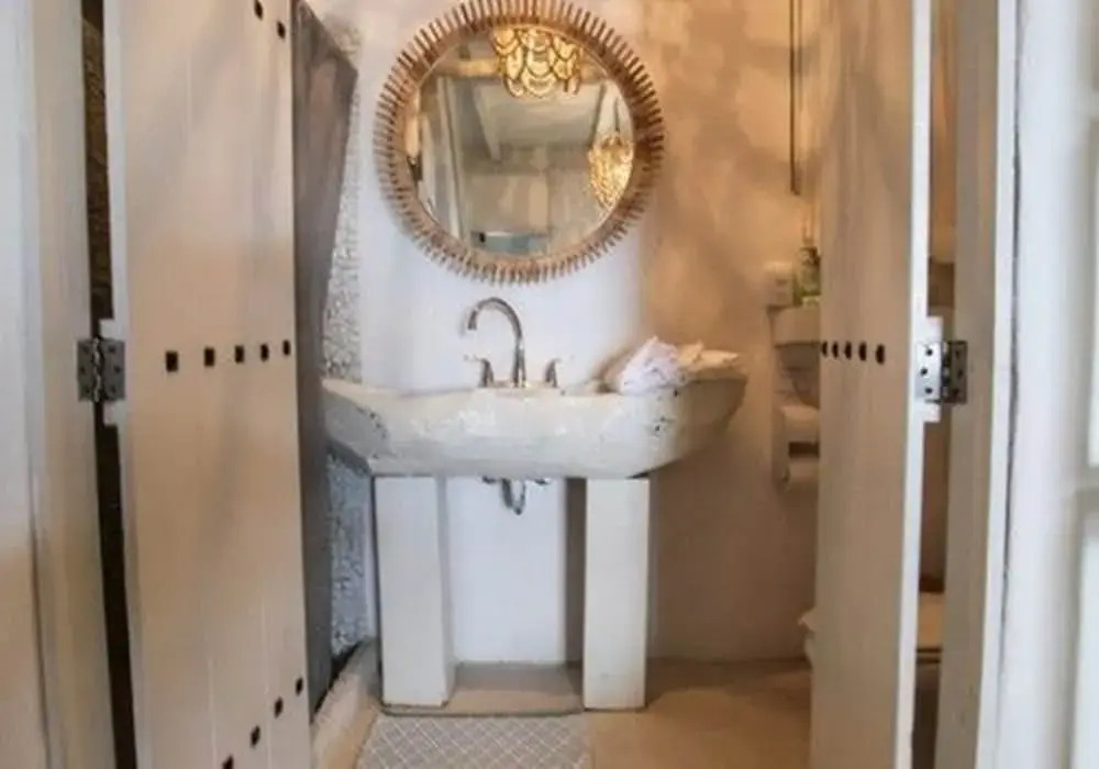 Playa Mambo Eco Cabanas