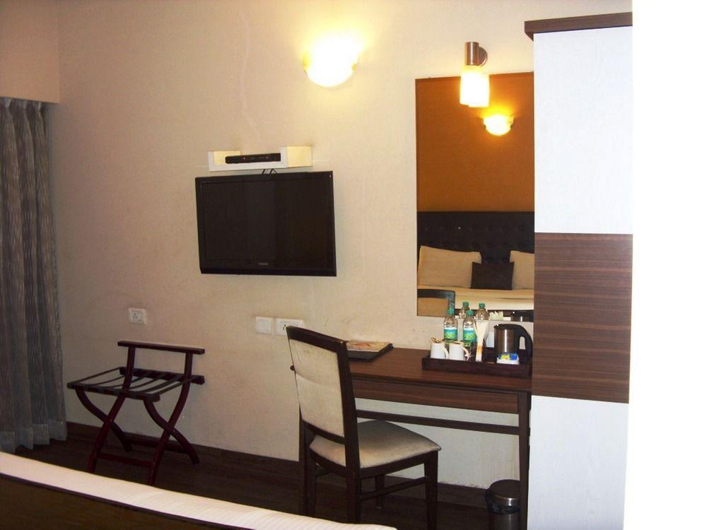 Mango Suites Ascent