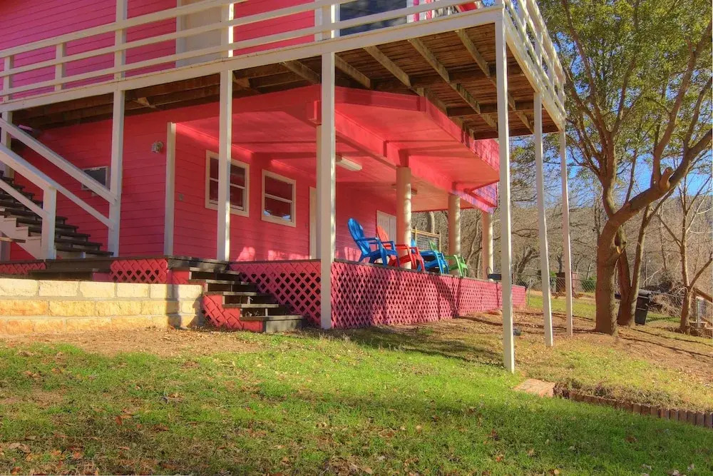 Three Pink Housez RR1 3