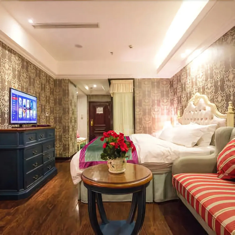 Hailun Hotel
