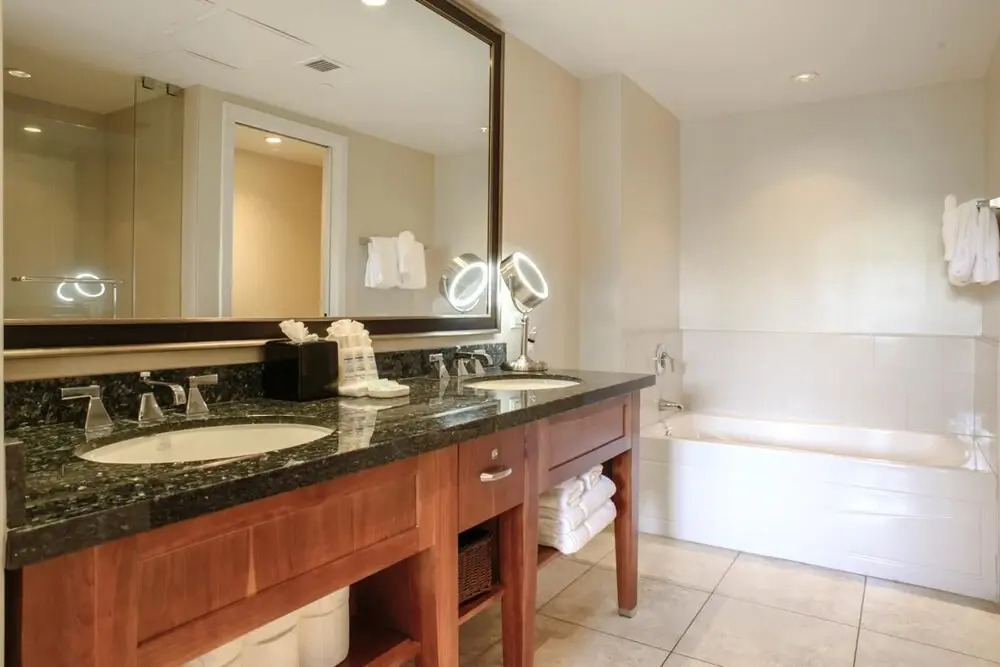 K B M Resorts- Hkh-645 Gorgeous 2bd, Inner-courtyard, 6th Floor, Ocean Views, Remodeled!