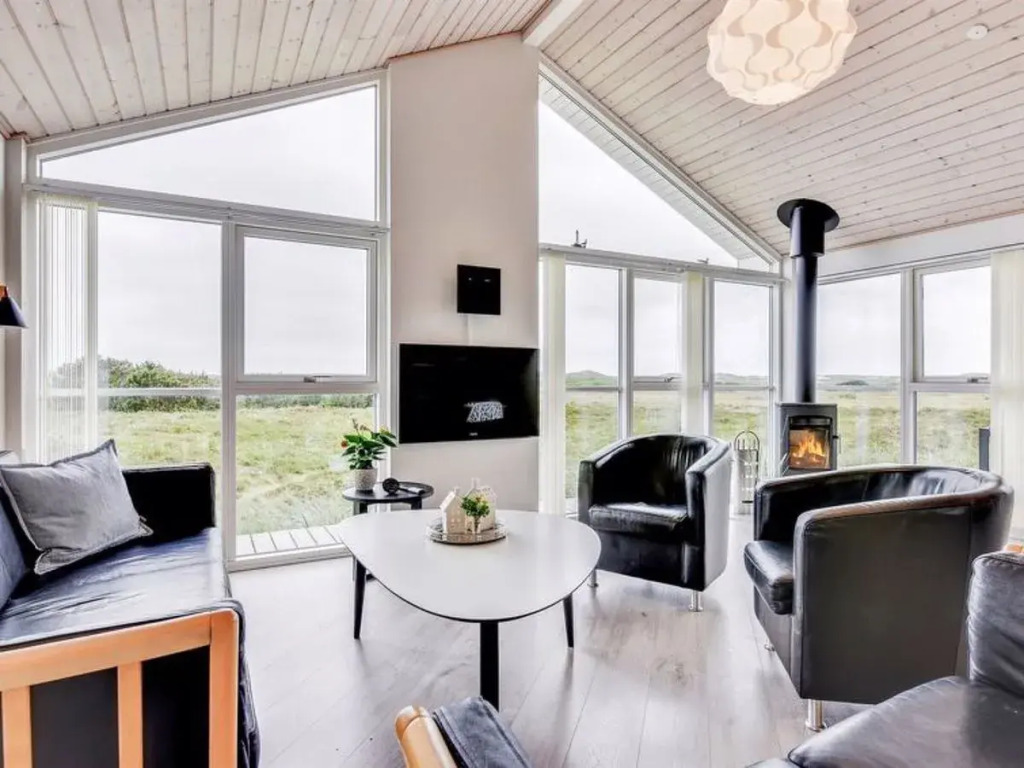"Arngard" - 1.2km from the sea in Western Jutland