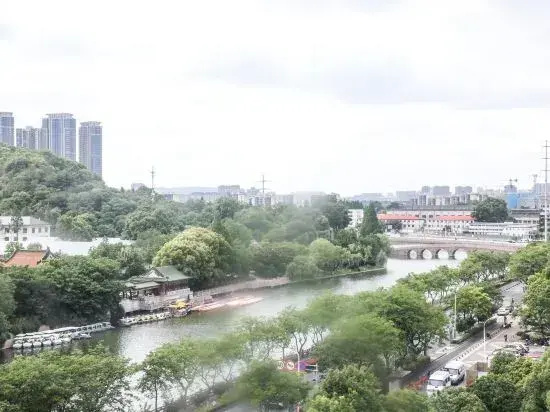 Grand Daqiao Hotel