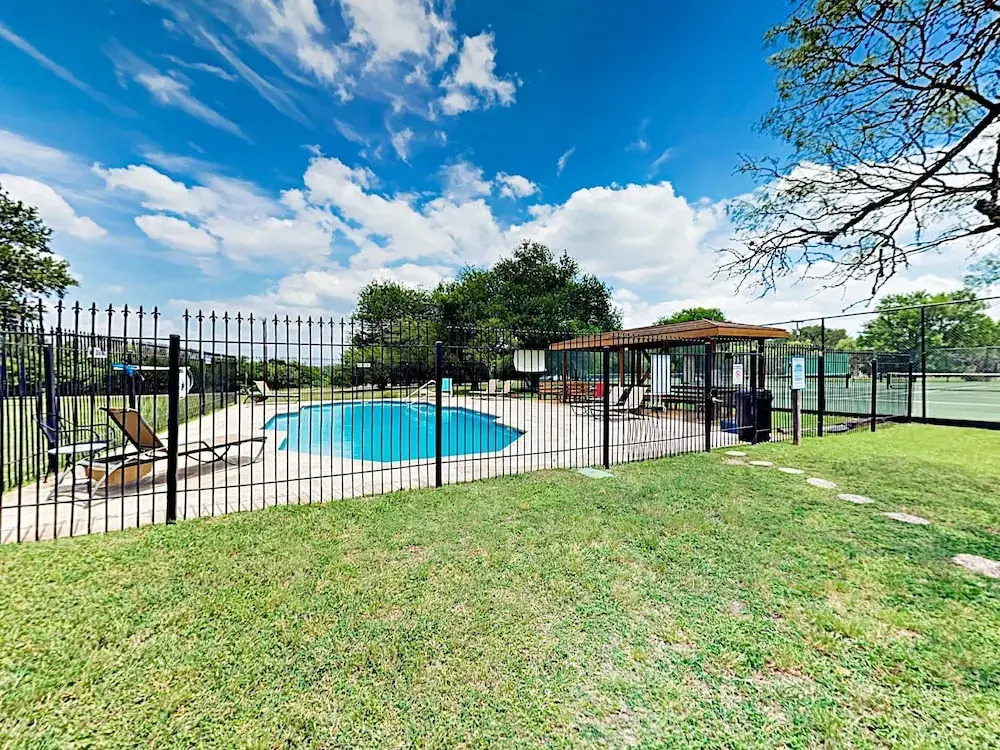 509 Spicewood - 4 Br Home