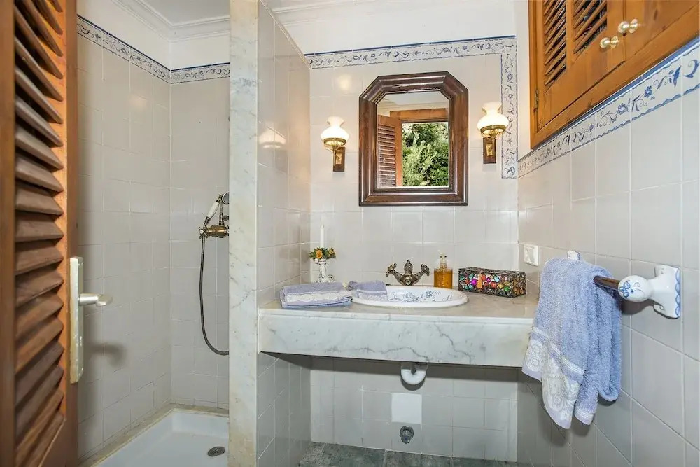 Owl Booking Villa Far - 15 Min Walk to the Beach