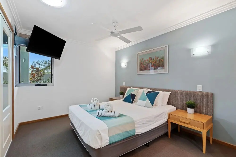 6BR Coolum Beach