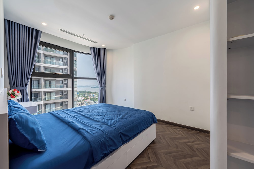 LA Nest 2 Bedrooms The Beverly - Vincom