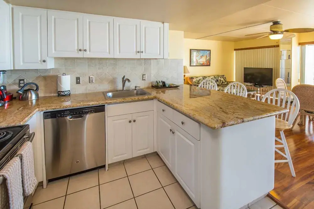 1777 Ala Moana Blvd-4 by RedAwning