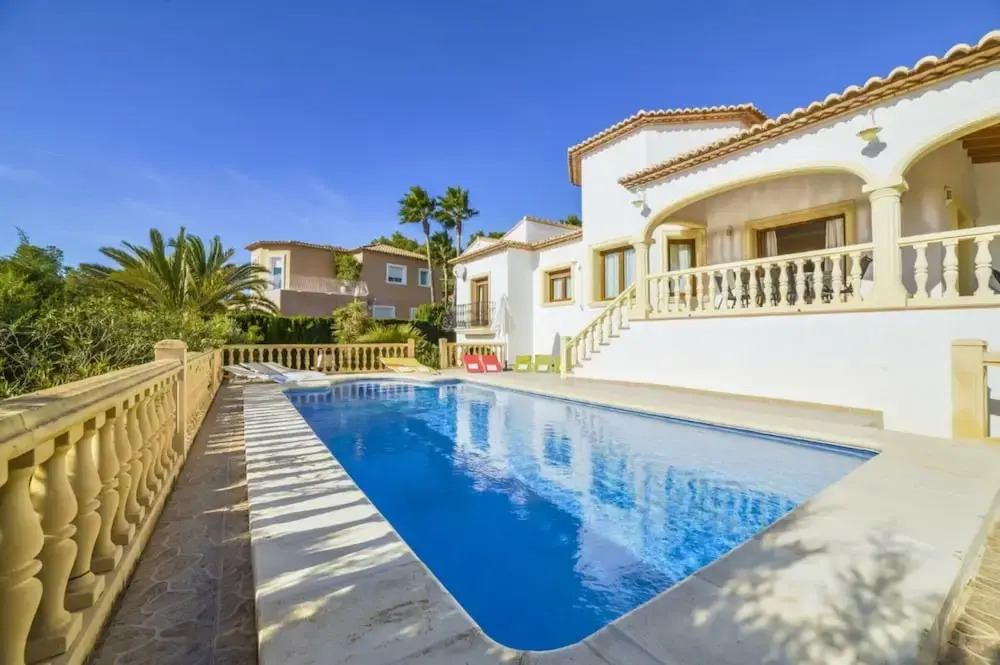 Villa - 7 Bedrooms with Pool and WiFi - 104969