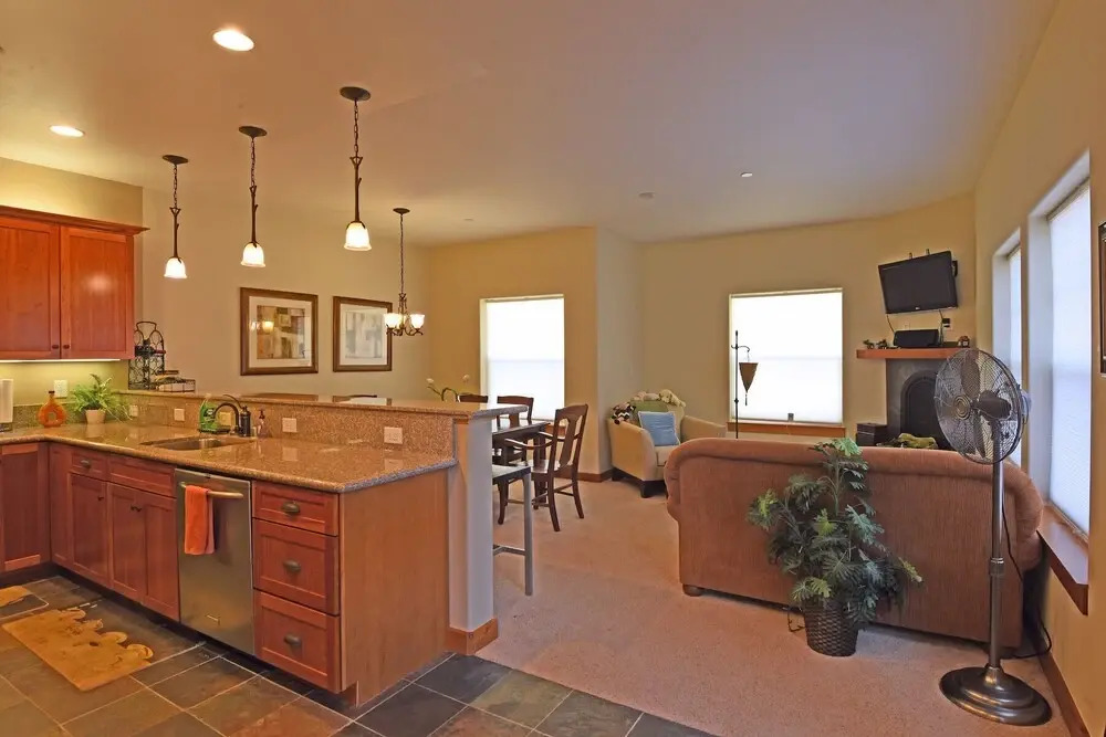 Sunny Woods Acres Near Golf & Adventure Park
