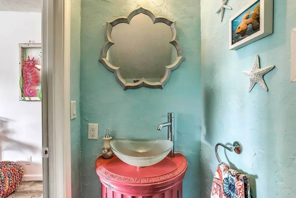 Walk to Ocean: North Myrtle Beach Townhome!